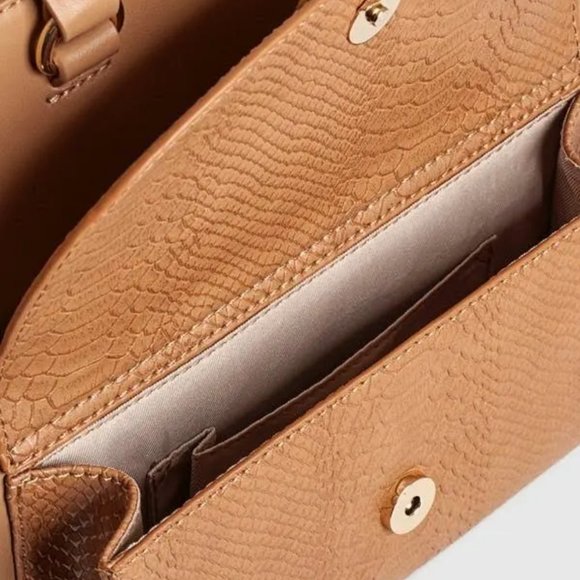 Naturalizer NWT Women's Capital Tote Handbag - Picture 9 of 10